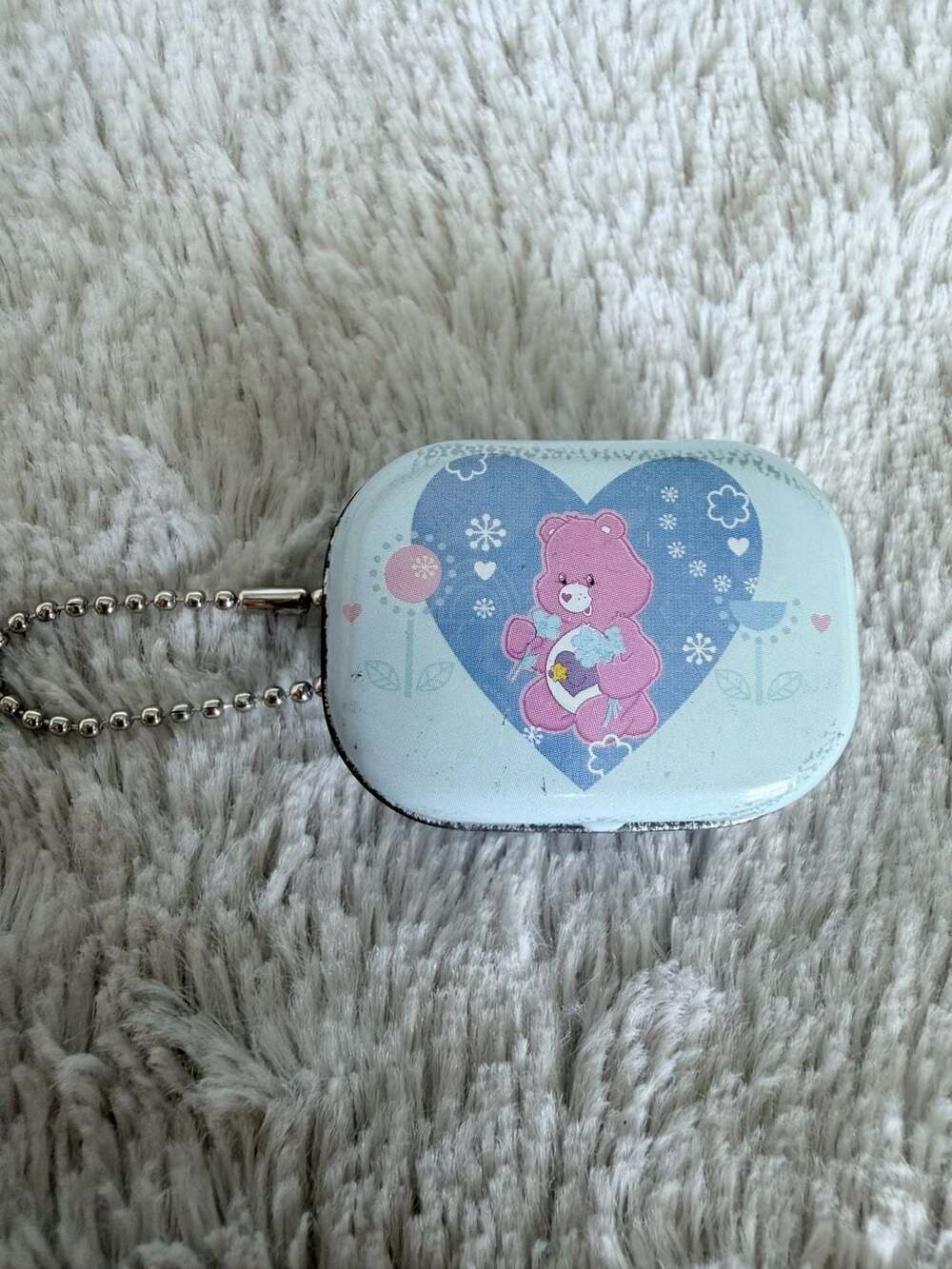 Vintage Care Bears Love-A-Lot Bear Metal Mini Keychain Trinket Tin